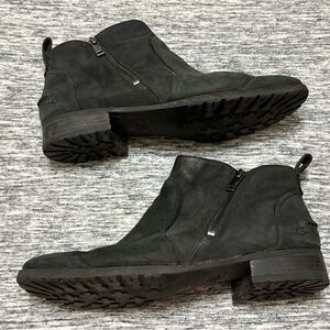 UGG Waterproof Ankle Boots Ladies Size 12